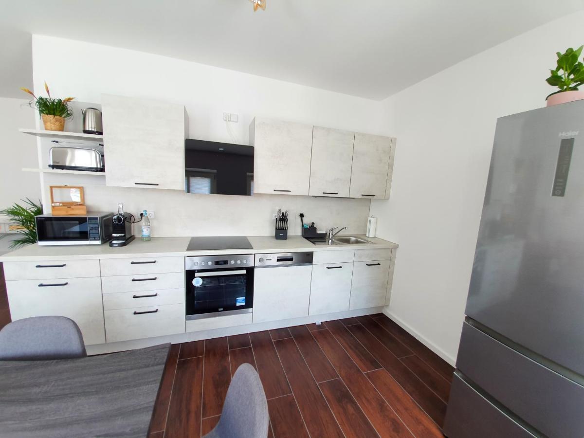 Pb Ferienwohnungen - Fewo 7 - Stilvoll Eingerichtetes Apartment Im Herzen Senftenbergs Kültér fotó